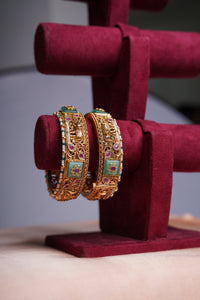 Mintgreen Bangles with Swarovski Details