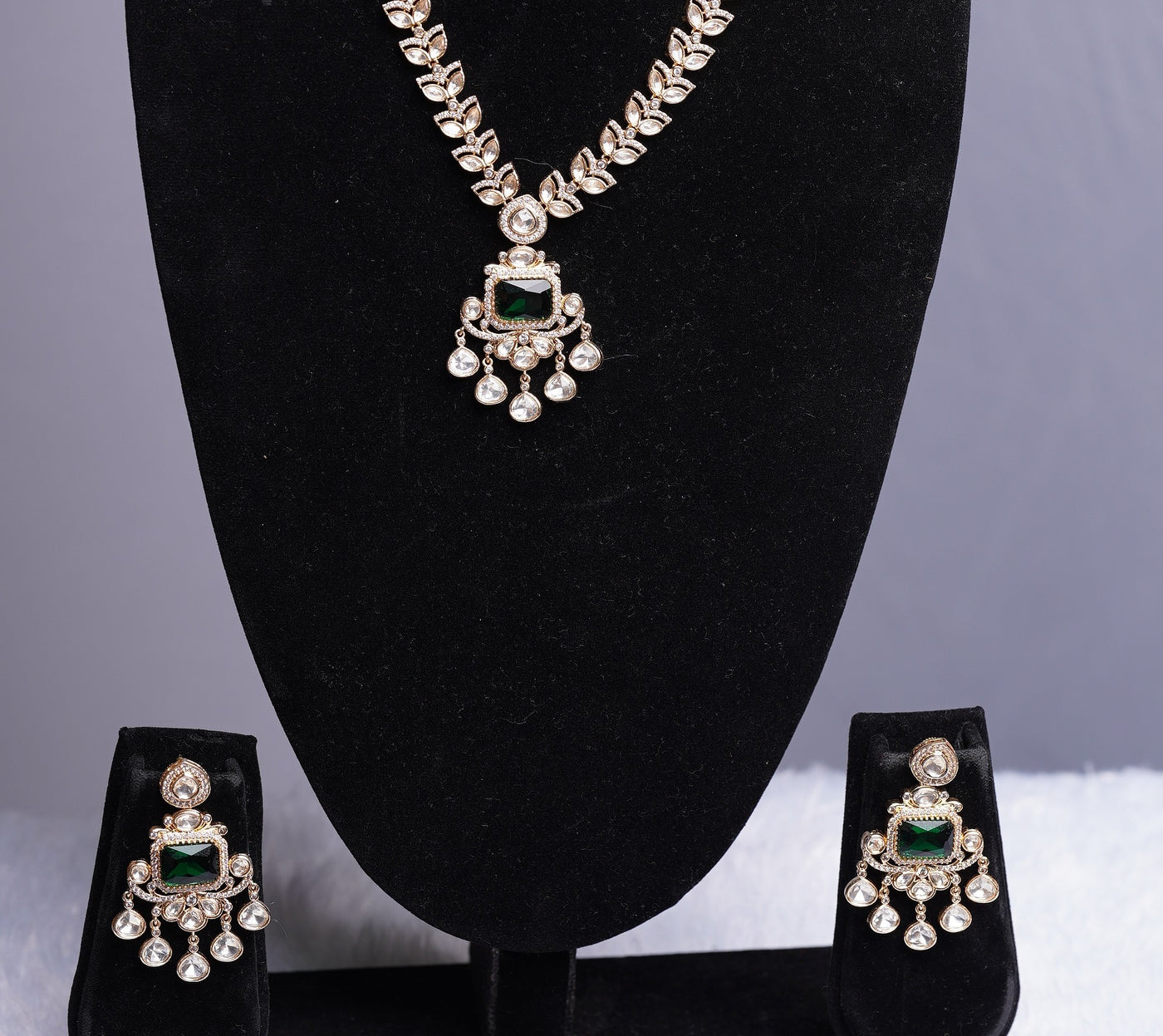 Ruby Kundan Pendant Set